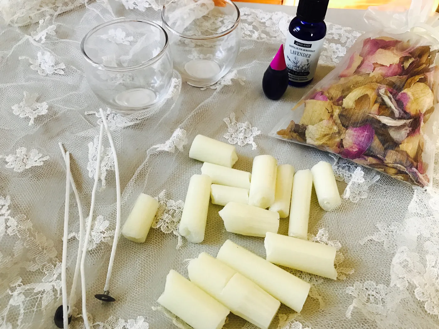 6 Easy Steps to Homemade Candles