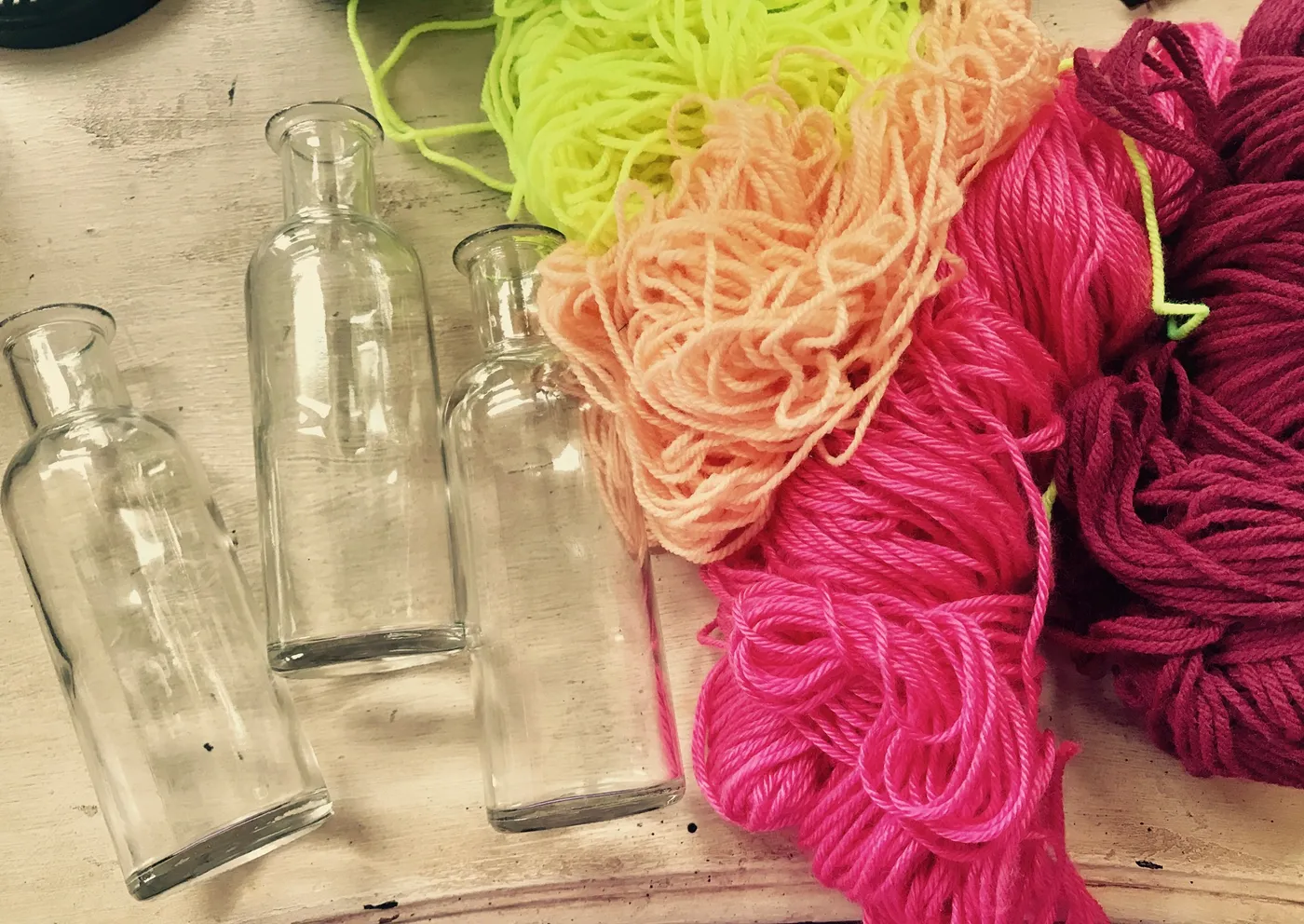 Who Says Yarn Can’t Spice Up Your Life? DIY: Yarn Covered Vases