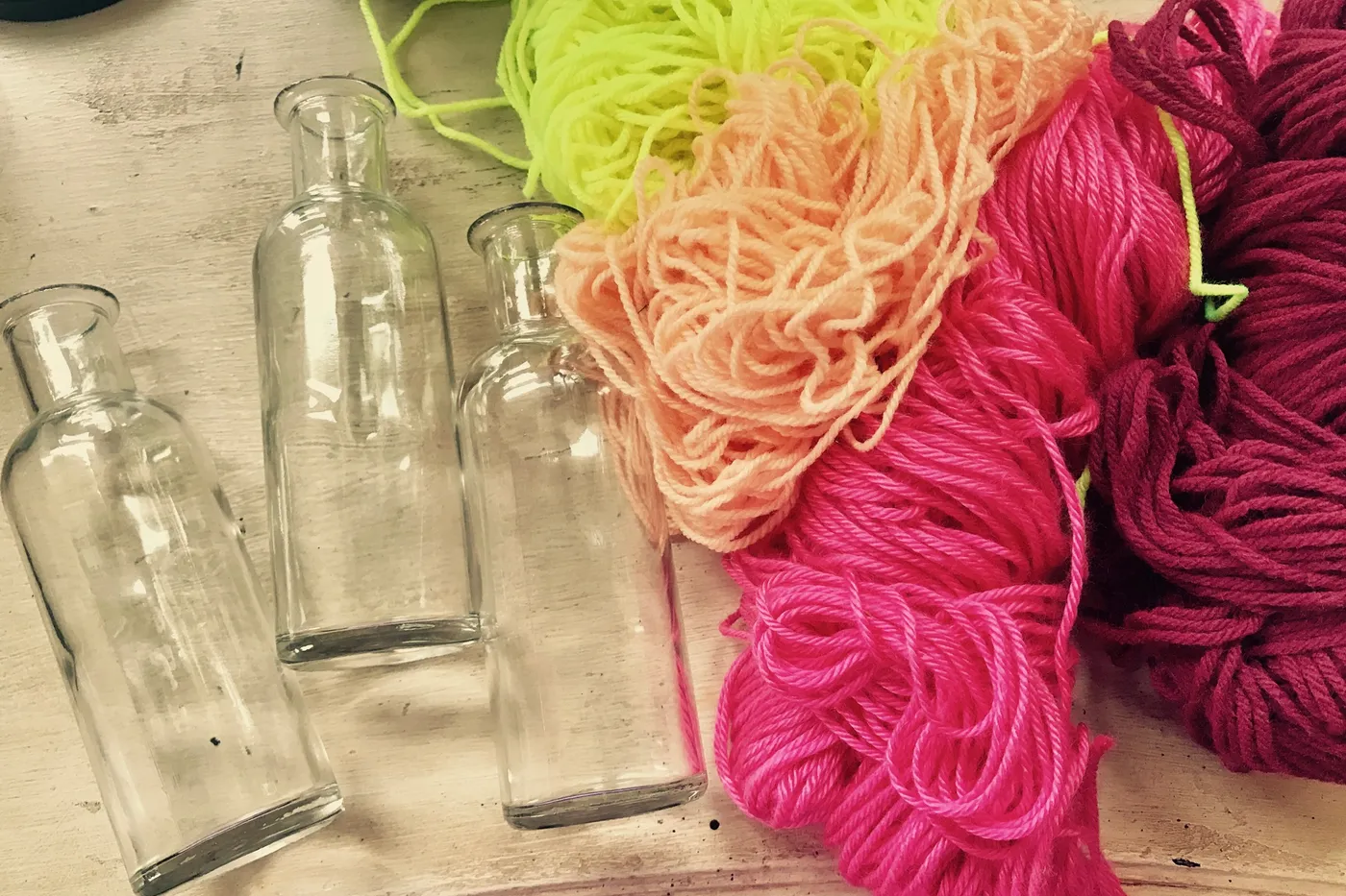 Who Says Yarn Can’t Spice Up Your Life? DIY: Yarn Covered Vases
